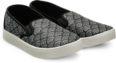 

Nell Casuals For Women(Black