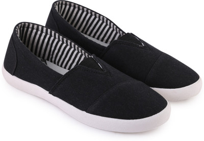 

Globalite Fighter Casuals For Women(Black, White