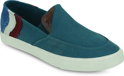 

Get Glamr Basic Canvas Shoes For Men(Green)