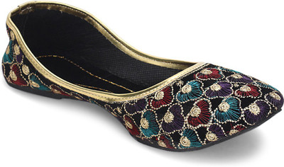 

Paduki Ethnic Jutis For Women(Multicolor