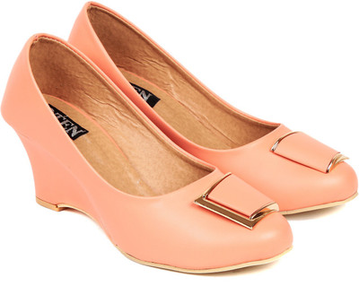 

TEN Women Orange Wedges