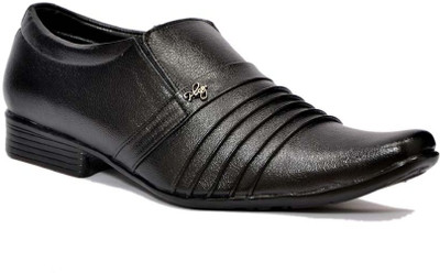 

RVR agr 3007 blk Slip On Shoes For Men(Black)