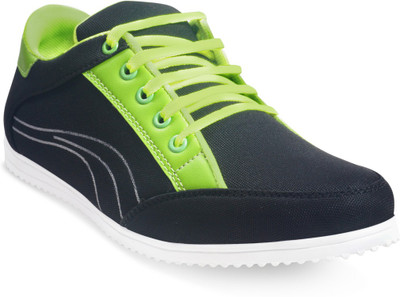 

ADYBird Amazing Casual Shoes For Men(Black, Tan