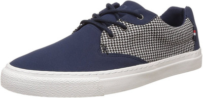 

United Colors of Benetton 16A8SNEAFW28I Sneakers For Men(Blue, White, 901