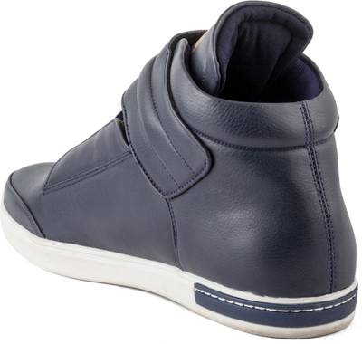 WoodMark Sneakers, Casuals