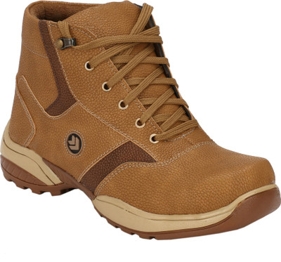 

Sole Legacy Outdoors wood boot Boots For Men(Tan)