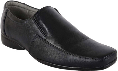 

Woakers Stylish & Trendy Slip On For Men(Black