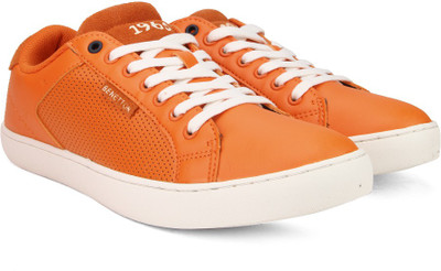 

United Colors of Benetton Men Sneakers For Men(Orange, White, 904