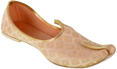 

DFR Beige with Golden flower jutti Jutis For Men(Beige, 49;beige