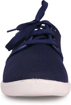 Chevit Mens Black Canvas Sneakers