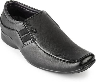 Baaj Slip On