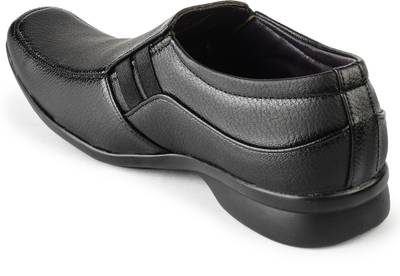Baaj Slip On