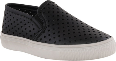 

Bruno Manetti 2981 Casuals For Women(Black
