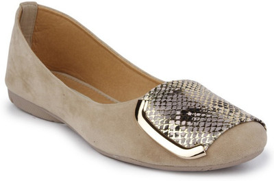 

Sindhi Footwear Bellies For Women(Beige)