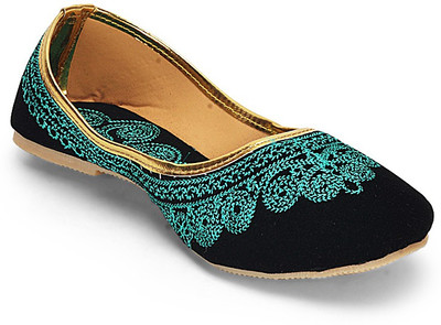 

Paduki Ethnic Jutis For Women(Green