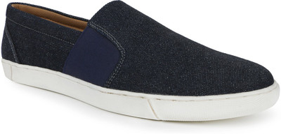 

Escaro Sneakers For Men(Blue