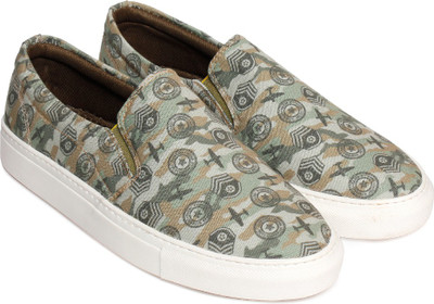 

Bacca Bucci Casuals For Men(Multicolor, Olive