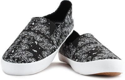 

Levi's Loafers For Men(Black, White