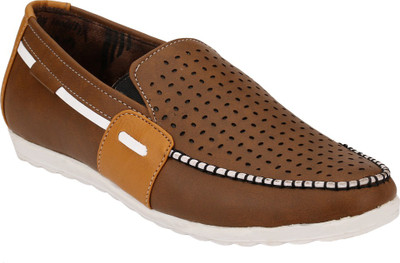

Azzaro Black Marvels Outdoors For Men(Tan, Camel