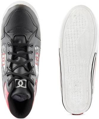 Dox Sneakers