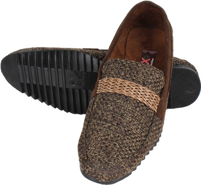 

Nexq Brown Loafers For Men(Brown)
