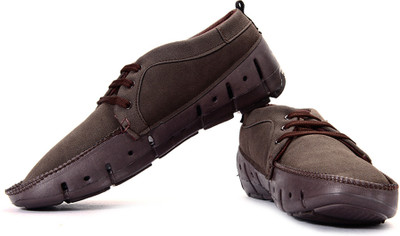 

Globalite Groove Mid Ankle Sneakers For Men(Brown)