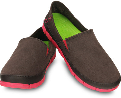 

Crocs Loafers For Women(Brown), 15318-2k5