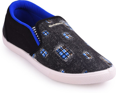 

Goldstar Chazer walking shoe Canvas Shoes For Men(Black