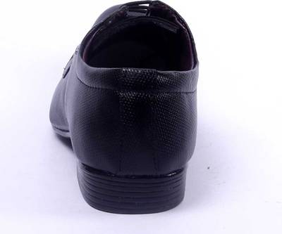 Baaj Slip On
