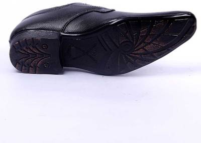 Baaj Slip On