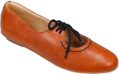 Indulgence Lace Up