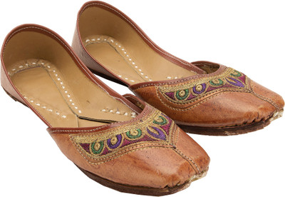 

Footrendz Traditional Jutis For Women(Brown), Brown::purple:: green:: maroon