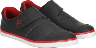 

Kraasa 846 Velcro Casuals For Men(Black, Red