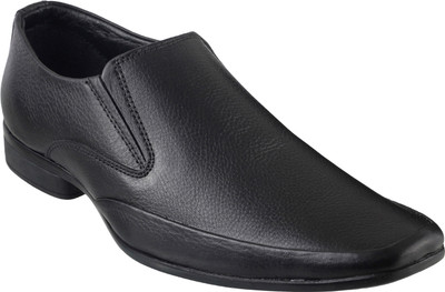 Metro 19 Slip On Shoes For Men(Black, 11;black
