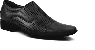 

Levanse Slip On For Men(Black