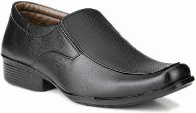 

Mactree Designer Slip On Shoes For Men(Black)
