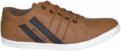 Strive Sneakers