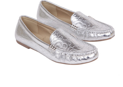 

Ilo Stylish Loafers For Women(Silver
