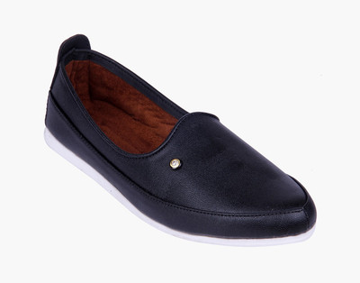 

Goyal Black Funky Mojaris Casuals For Men(Black