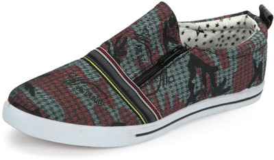 38% OFF on Sole Strings 3 Sneakers For Men(Multicolor) 38% OFF on Sole Strings 3 Sneakers For Men(Multicolor)