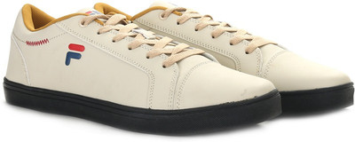 

Fila DRAGO Sneakers For Men(Beige, Off wht/blk