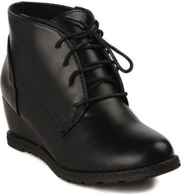 

Flat n Heels Boots For Women(Black)