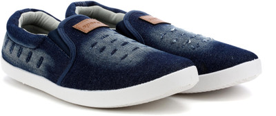 

Sparx Slip On Sneakers For Men(Navy, N. blue white