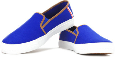 

Fila FELIX Canvas Shoes For Men(Multicolor, Ryl blu/cam