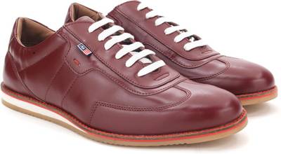 Arrow Sneakers