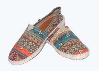 

Stylo India Sneakers For Men(Multicolor)