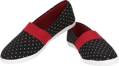 

Baba Enterprises Polka Dot Loafers For Women(Black, Red), Bold black