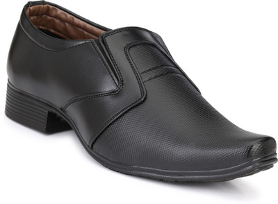 

Ruggero STRENGTH Slip On For Men(Black