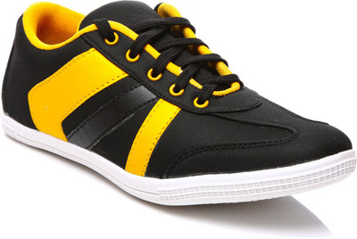 

FNB 11 Casual Shoes For Men(Black, Yellow