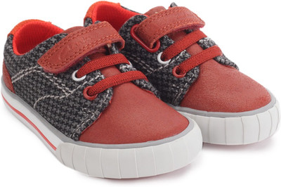 

Clarks Boys, Burnt orange